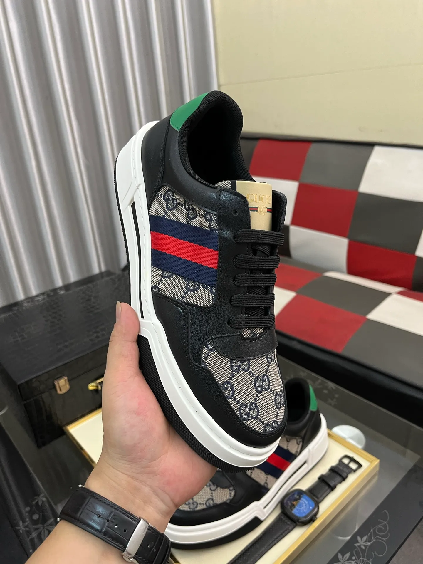 Men's Men's Shoes💰420⌚️⌚️【GUCCI】Gucci men's latest white shoe series casual shoes! The official website is built 1:1. Upper: Made of imported cowhide, with electric embroidery ➕Inner lining: Made of high-quality first-layer pigskin, soft and comfortable. Picky material selection and exquisite workmanship give you the best enjoyment. Size: 38-443️⃣Colors available